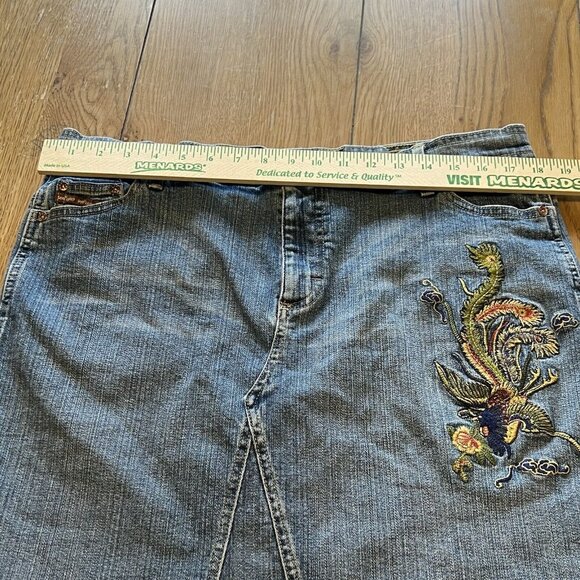 Lee Jeans Lee 1889 Blue Denim Embroidered Peacock Mini Skirt Size 17M Western - Picture 3 of 12